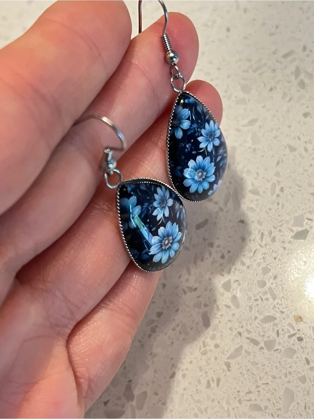 Floral‎ Teardrop Drop Earrings - Blue